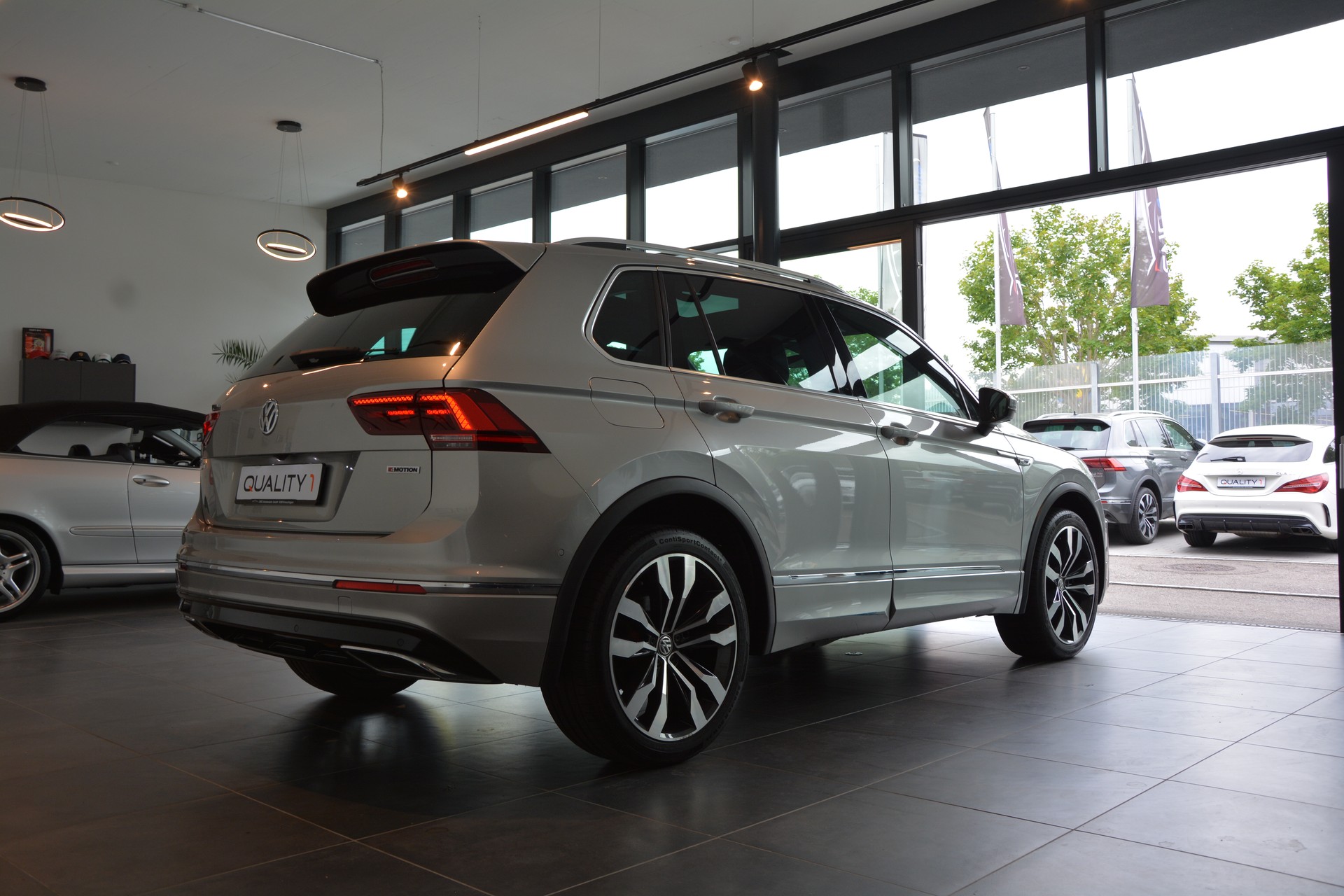 VW Tiguan 2.0TSI Highline 4Motion DSG R-Line-image-19