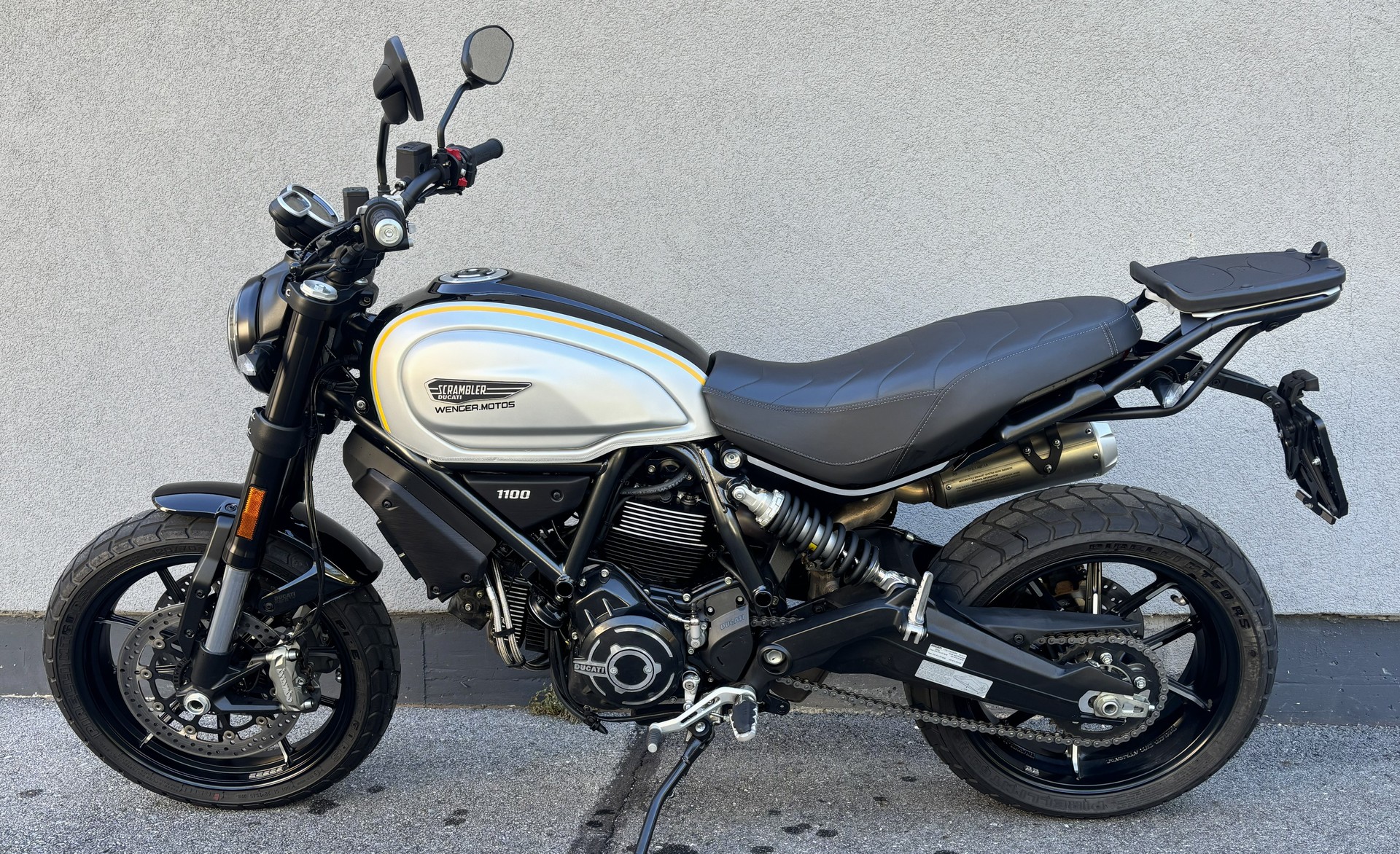 DUCATI Scrambler 1100 Pro-showroom-element-3