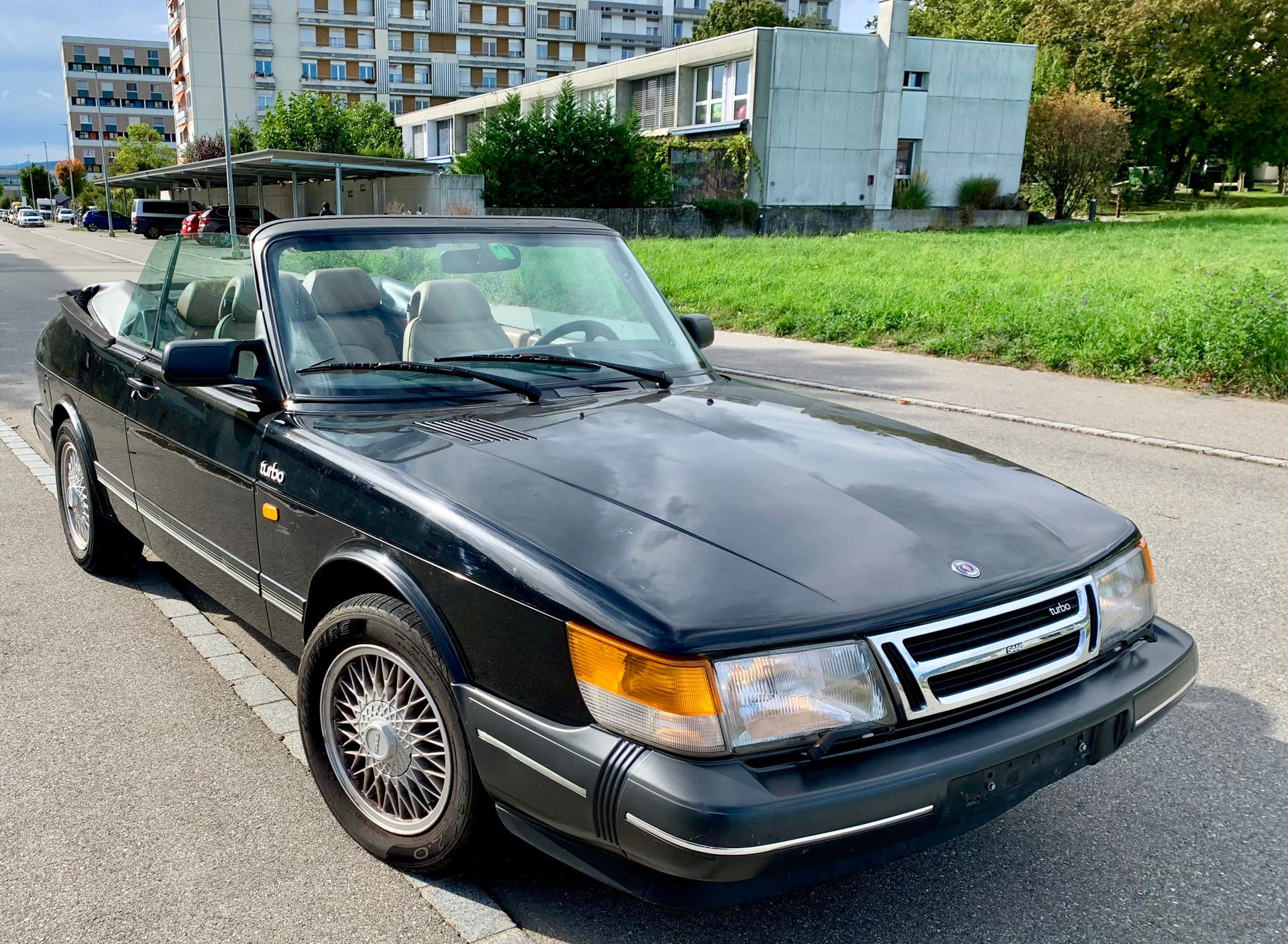 SAAB 900 Turbo 16 Cabrio-image-2