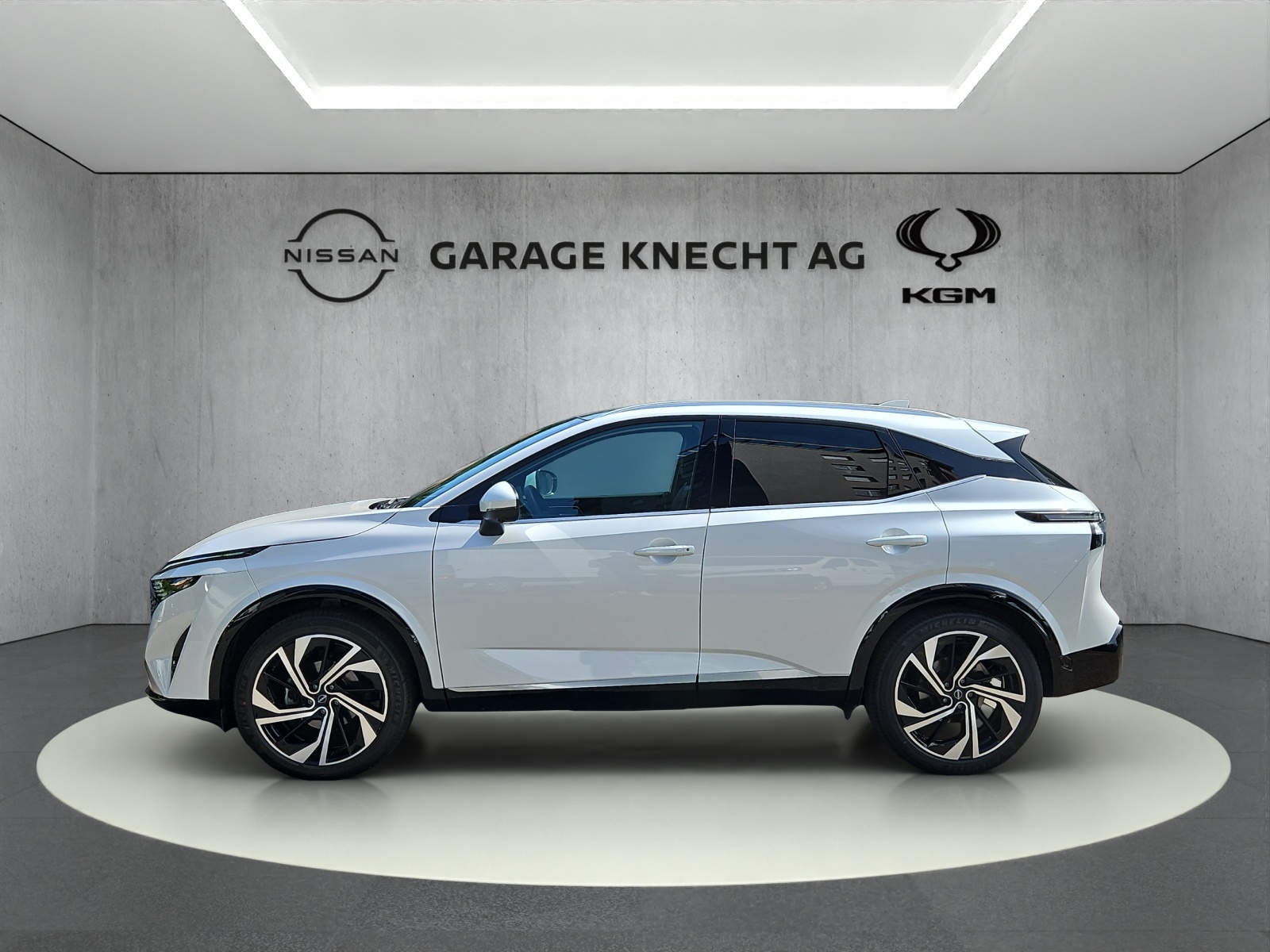NISSAN Qashqai 1.3 DIG-T Tekna+ 4x4-image-4