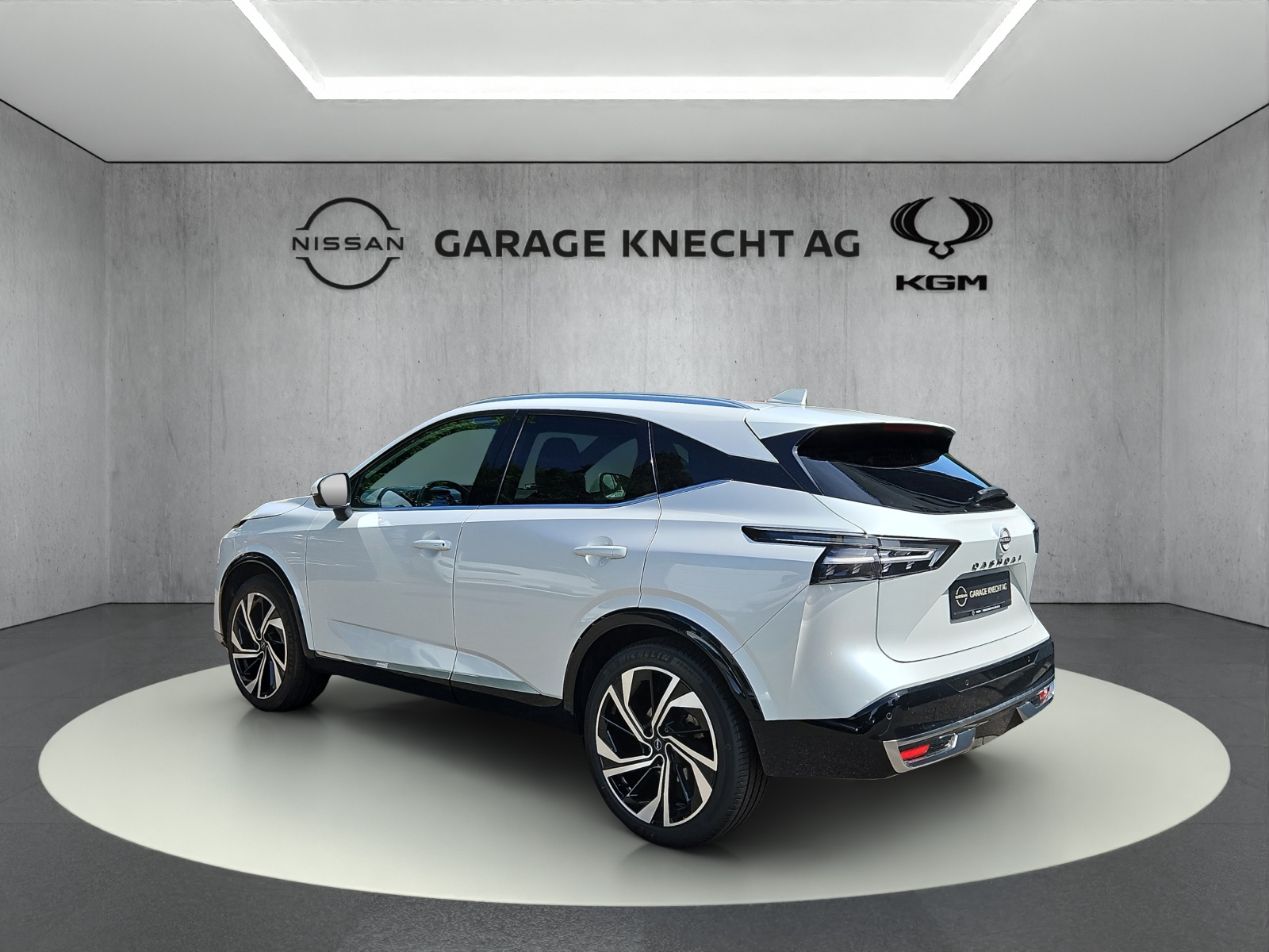 NISSAN Qashqai 1.3 DIG-T Tekna+ 4x4-image-5