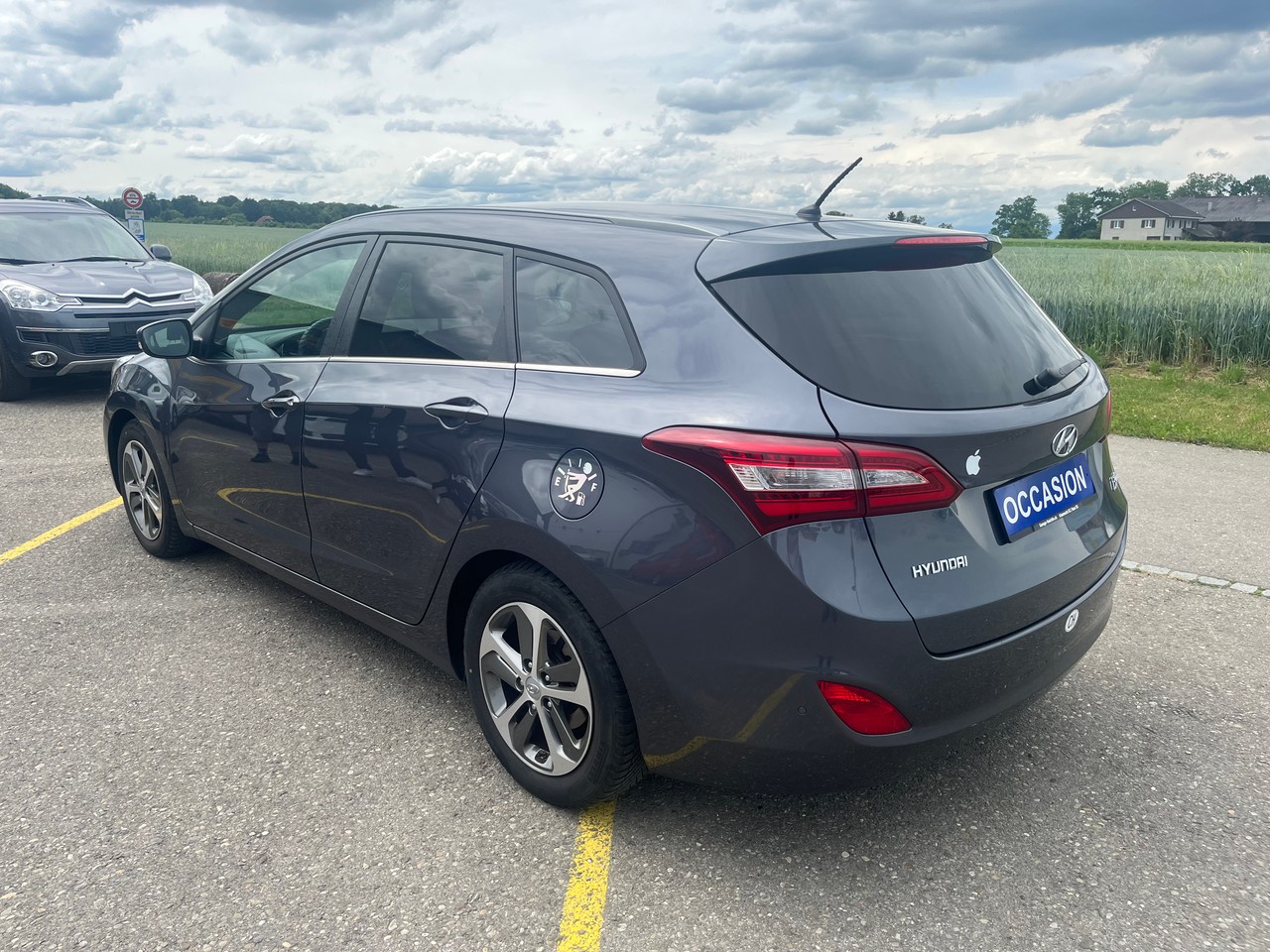 HYUNDAI i30 Wagon 1.6 CRDi GO Automatic DCT-image-3