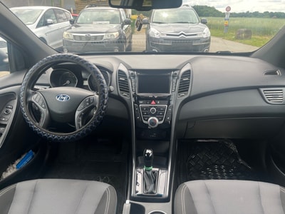 HYUNDAI i30 Wagon 1.6 CRDi GO Automatic DCT-image-7