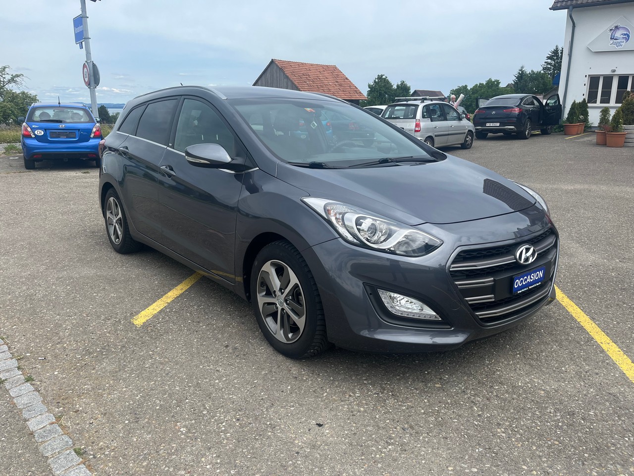 HYUNDAI i30 Wagon 1.6 CRDi GO Automatic DCT-image-0