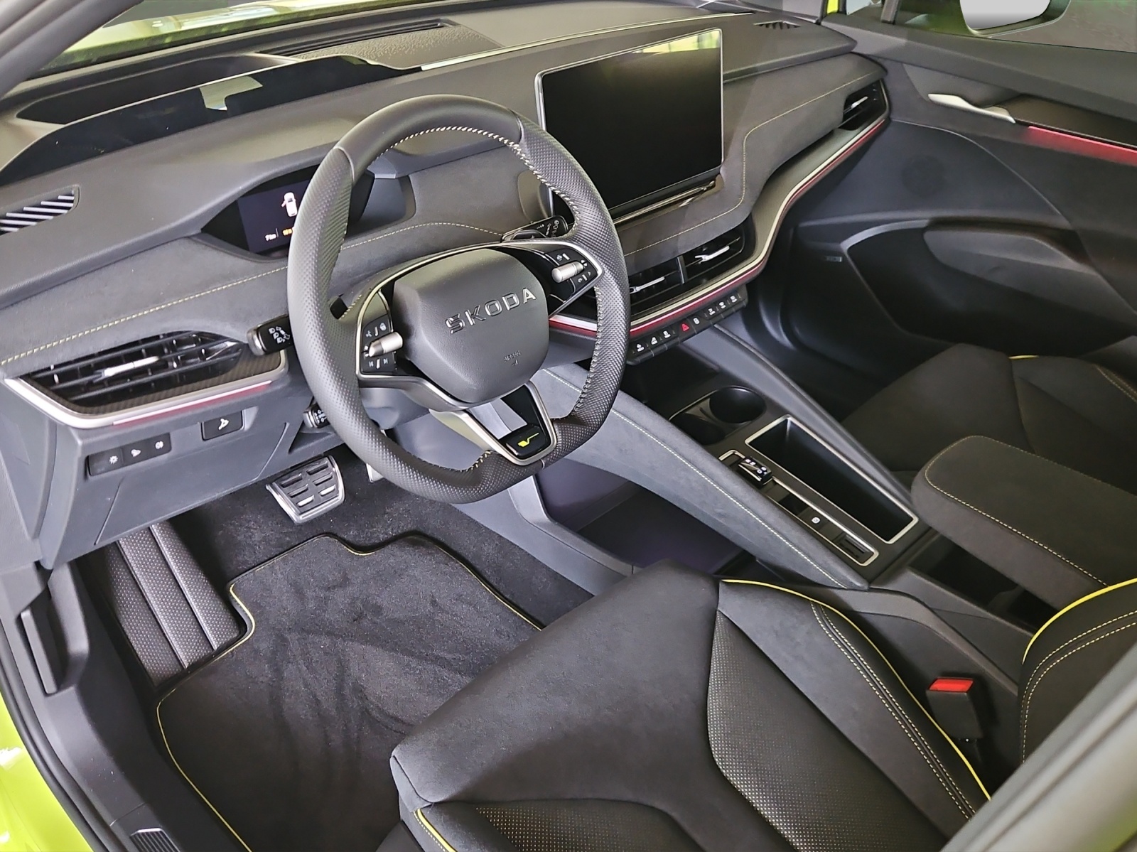 SKODA Elroq RS 4x4-image-6
