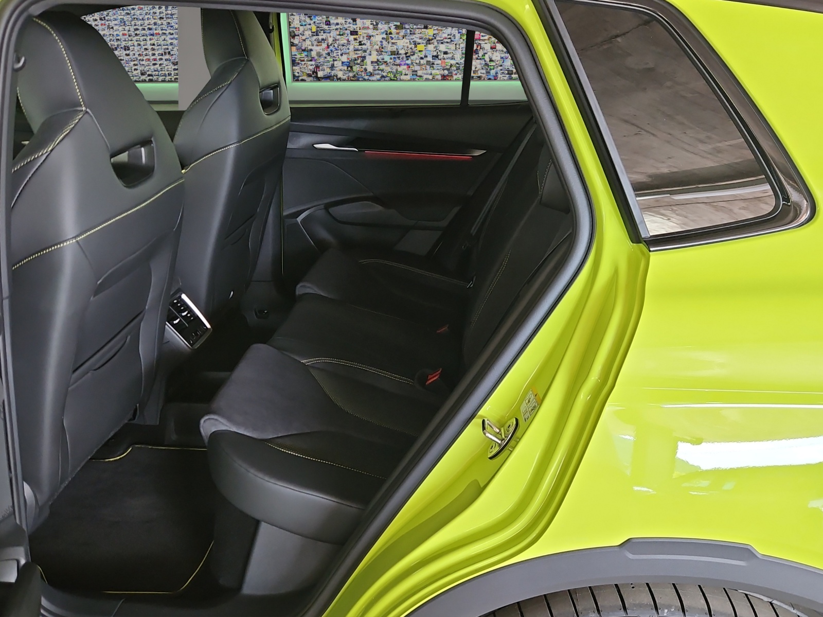 SKODA Elroq RS 4x4-image-9