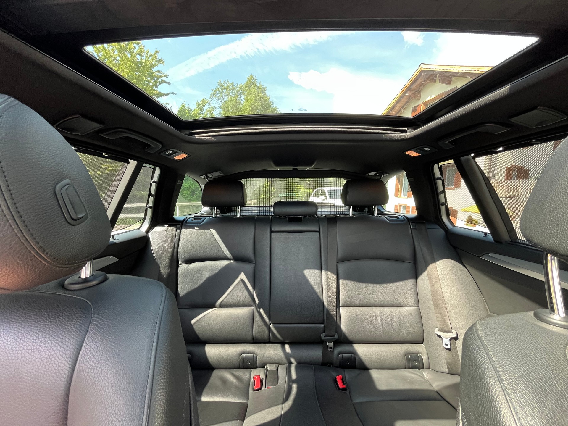 BMW 520d xDrive SAG-image-1