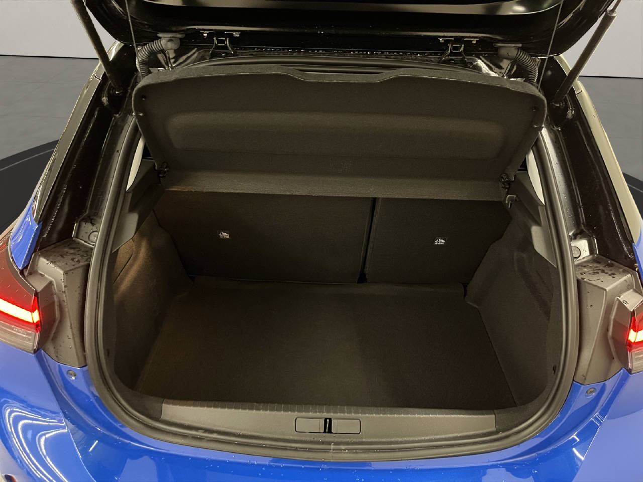 OPEL Corsa-e Elegance-image-14