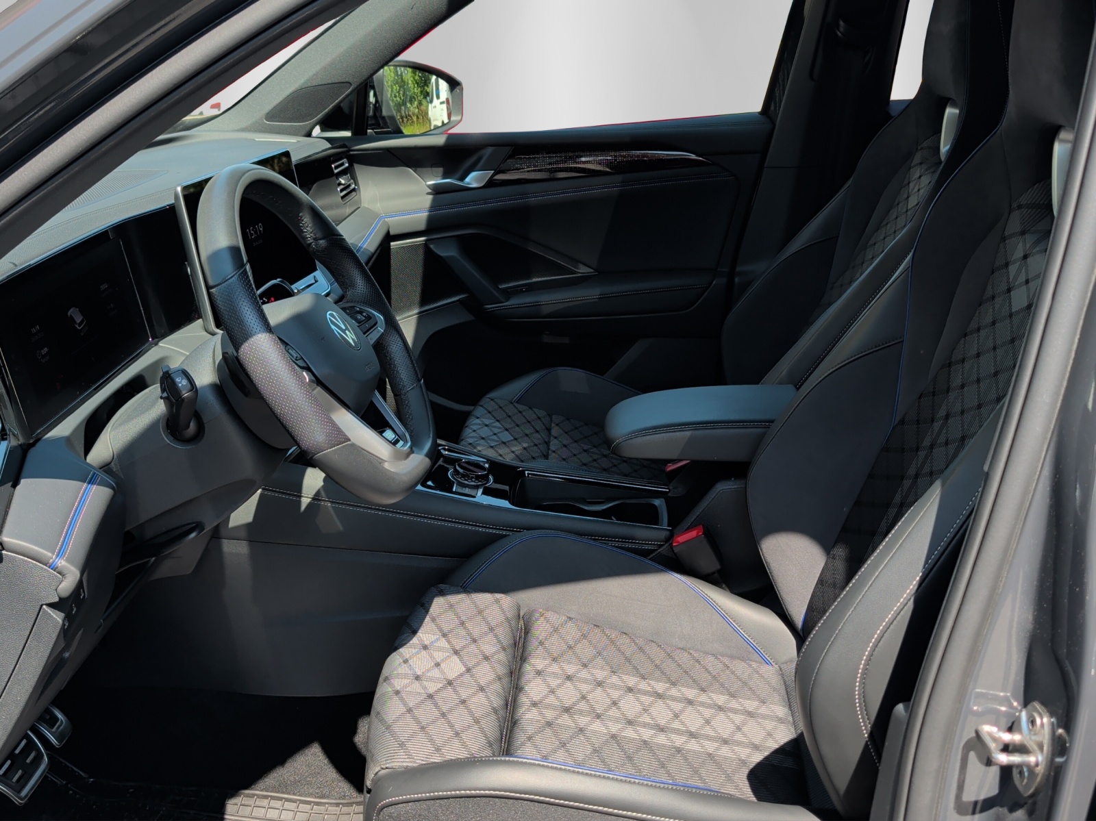 VW Tiguan 1.5 TSI evo2 eHybrid R-Line DSG-image-8