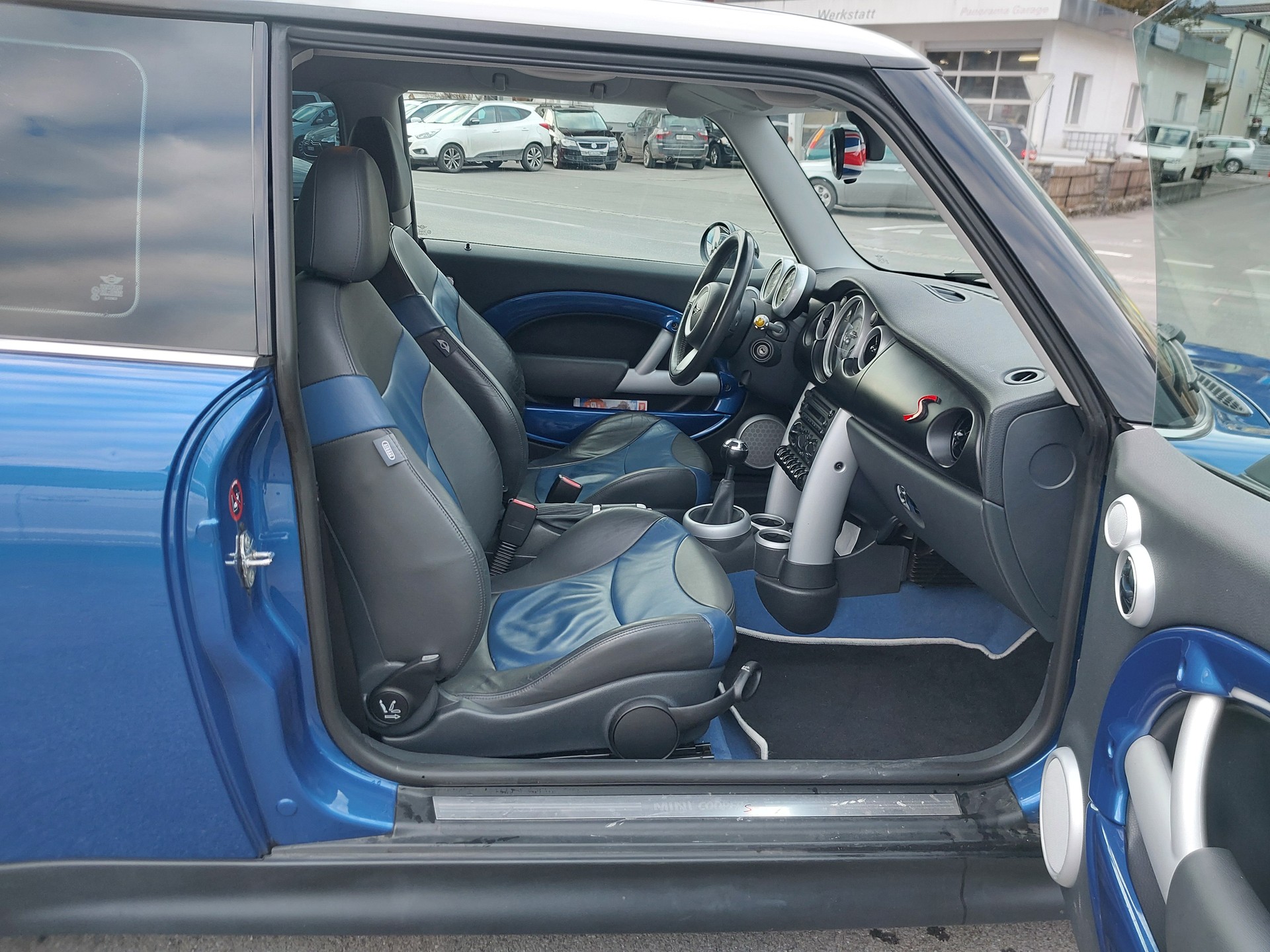 MINI Cooper S-image-6