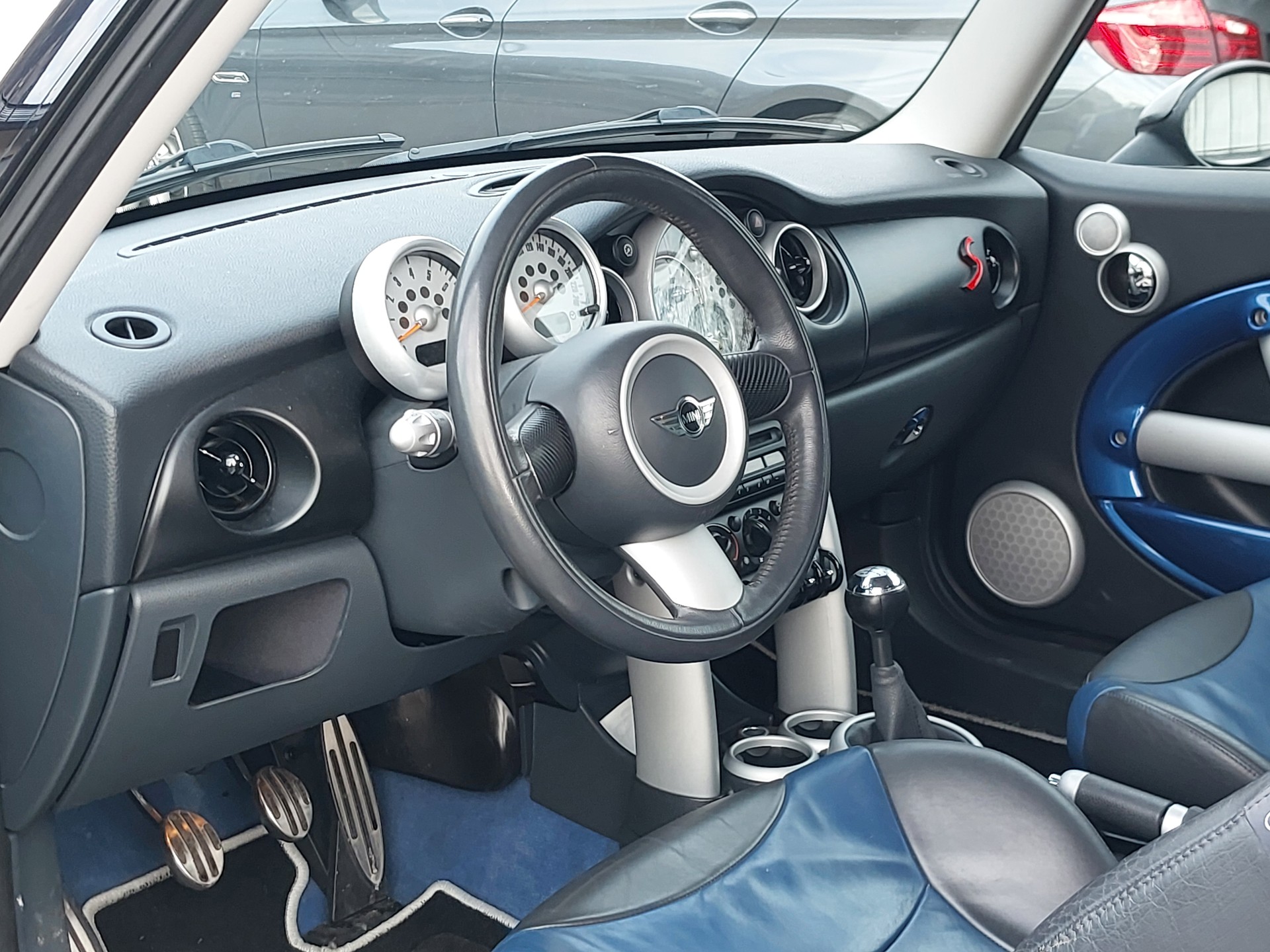 MINI Cooper S-image-4