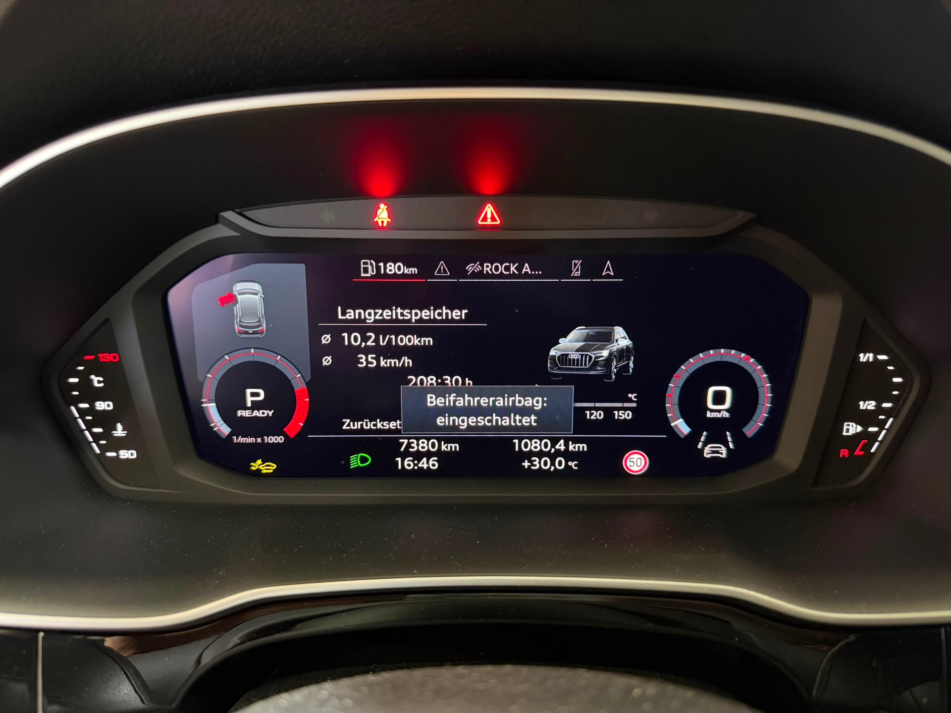 AUDI Q3 45 TFSI S line quattro S-tronic-image-10