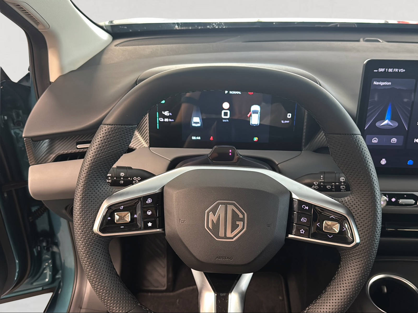 MG 4 EV 64kWh Facelift Premium-image-11
