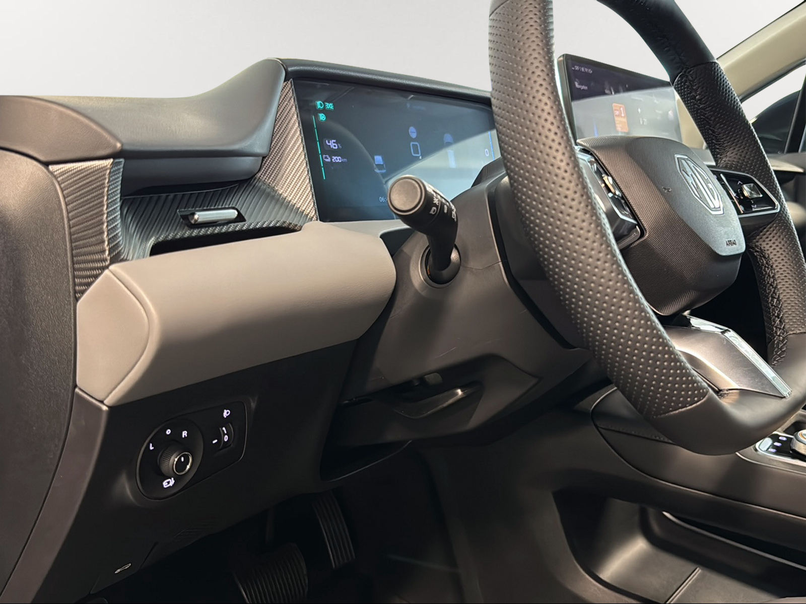 MG 4 EV 64kWh Facelift Premium-image-21