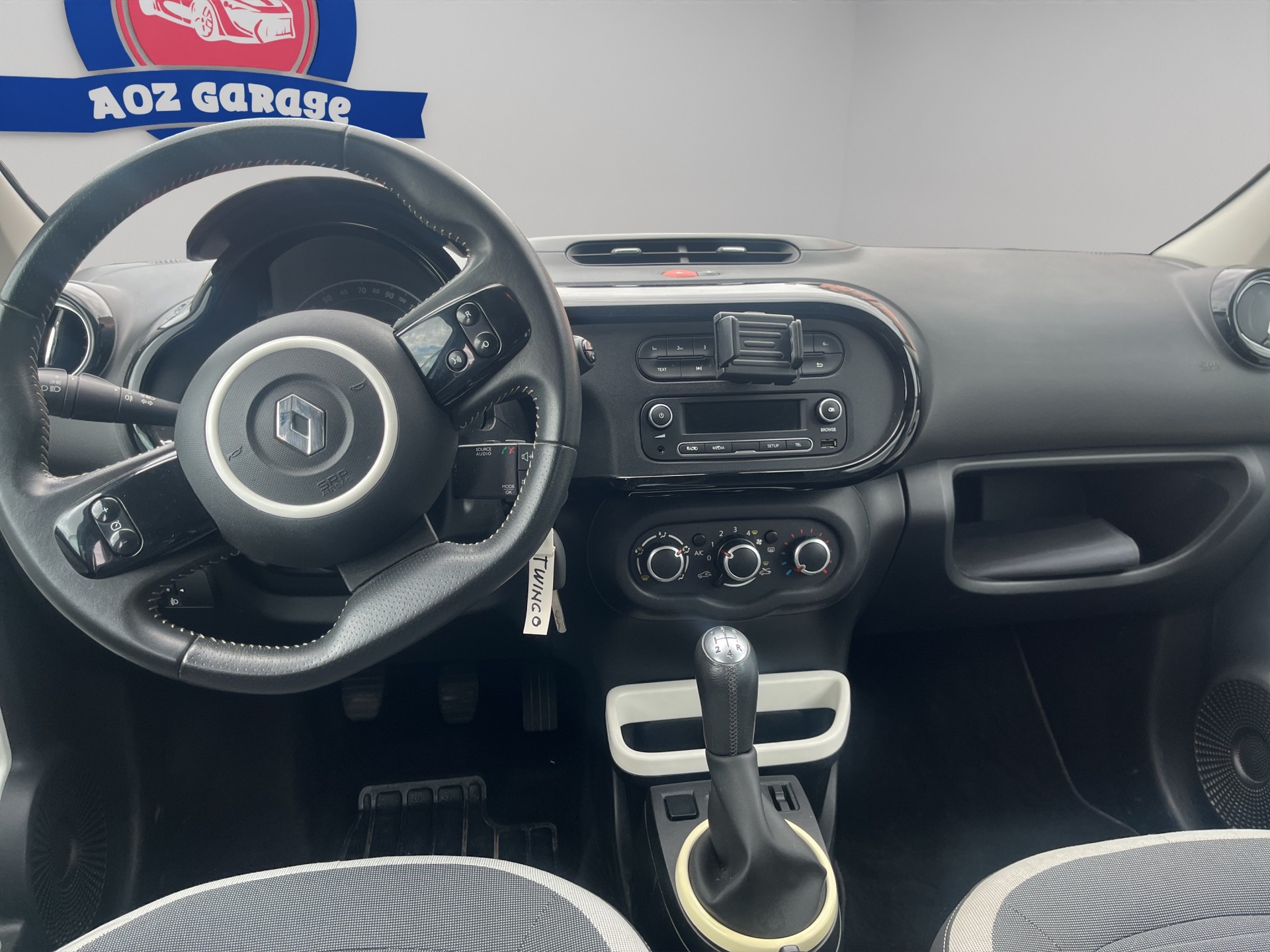 RENAULT Twingo 1.0 Zen-image-12
