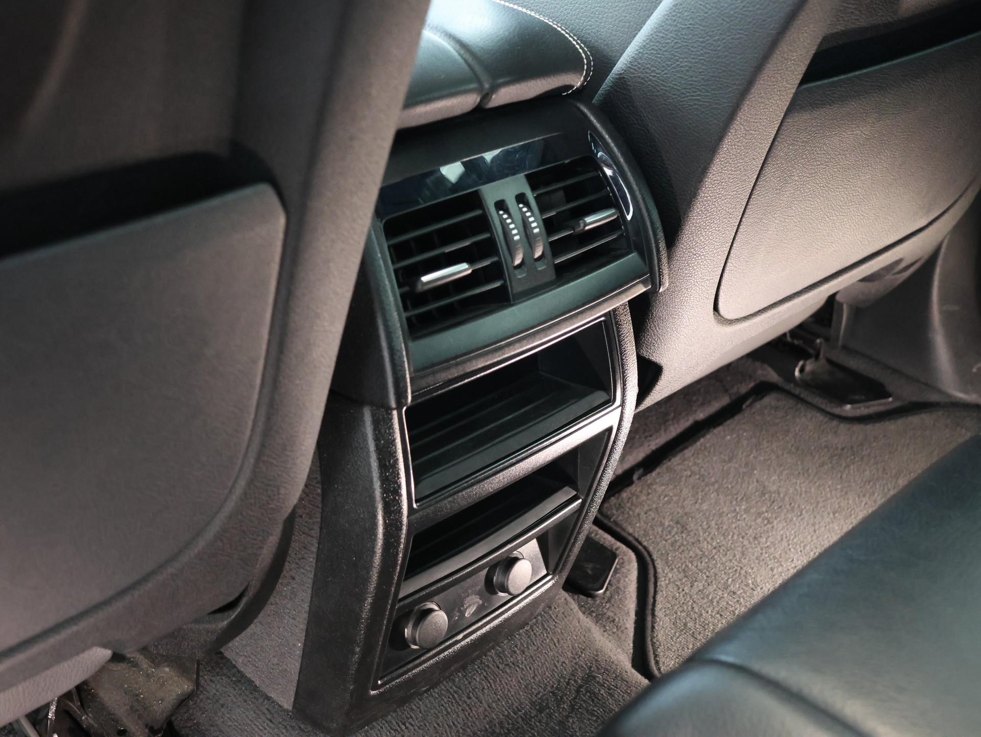 BMW X6 xDrive 30d Pure M Sport Steptronic *Rückfahrkamera* *Sitzheizung* *Panoramadach*-image-21