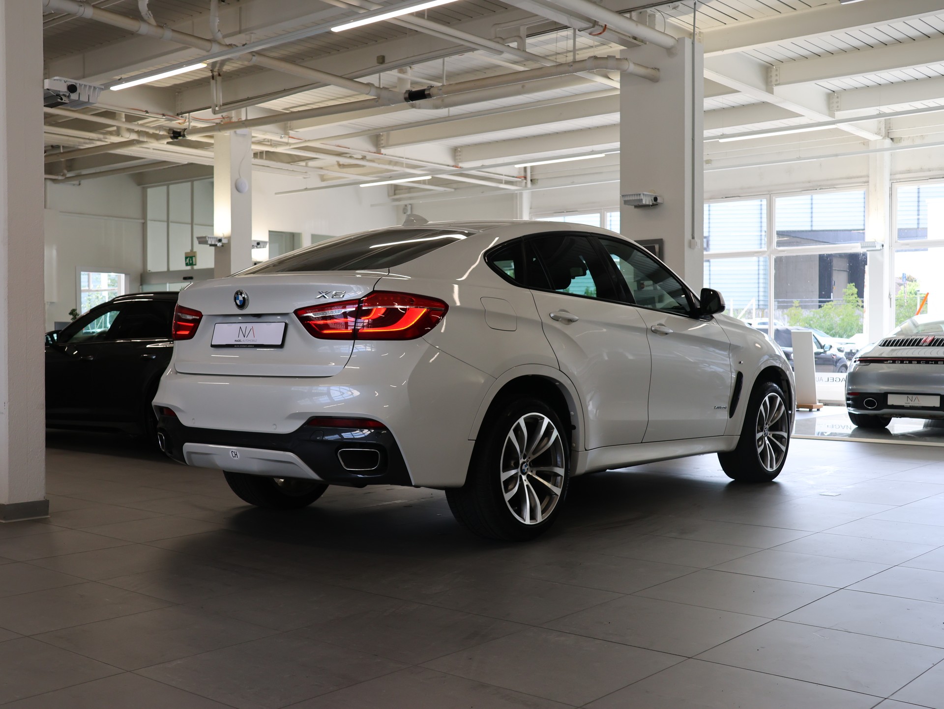 BMW X6 xDrive 30d Pure M Sport Steptronic *Rückfahrkamera* *Sitzheizung* *Panoramadach*-image-5