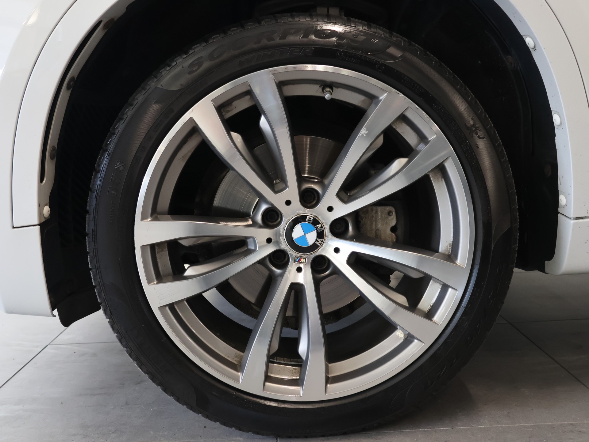 BMW X6 xDrive 30d Pure M Sport Steptronic *Rückfahrkamera* *Sitzheizung* *Panoramadach*-image-9