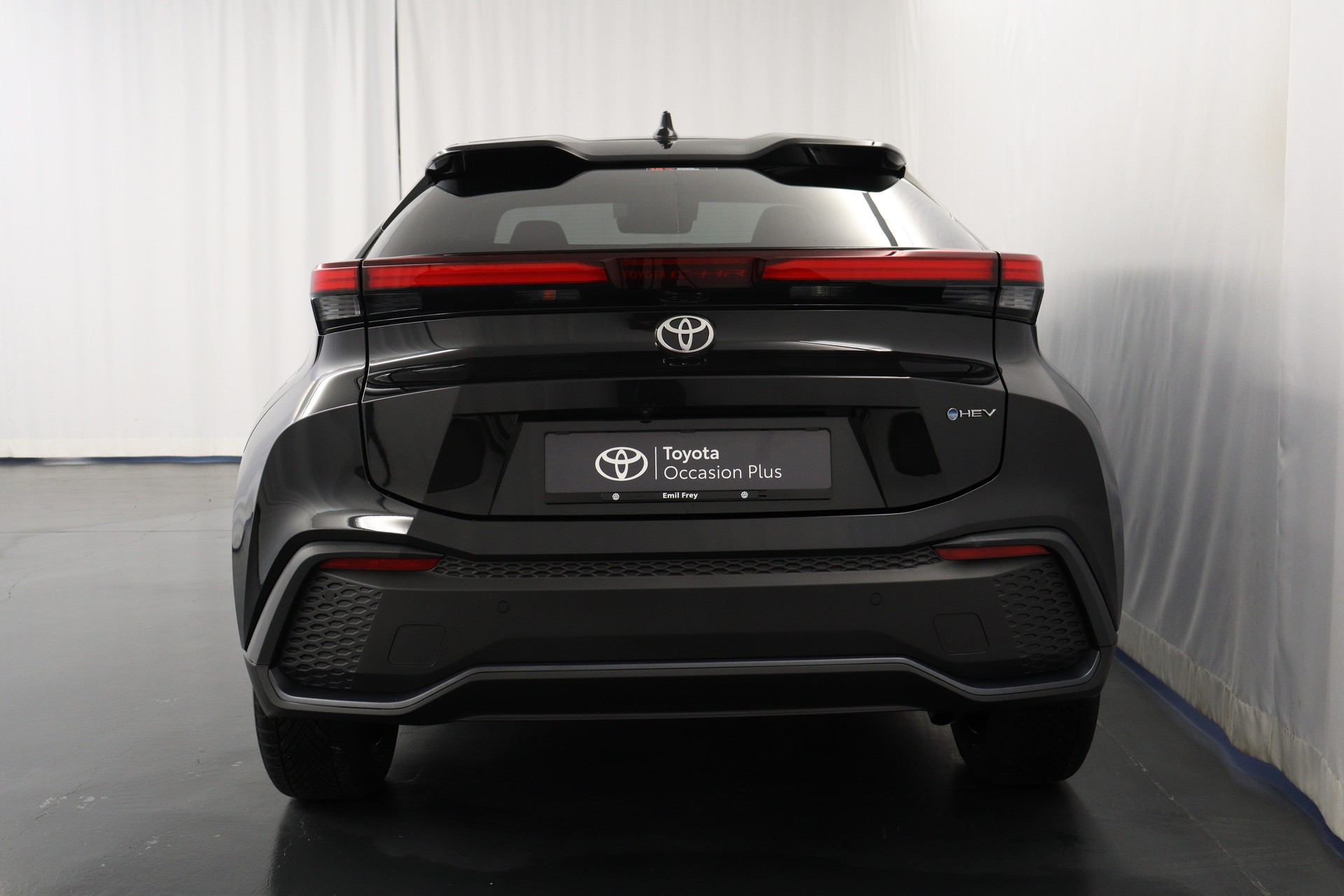 TOYOTA C-HR 1.8 HEV Trend-image-11