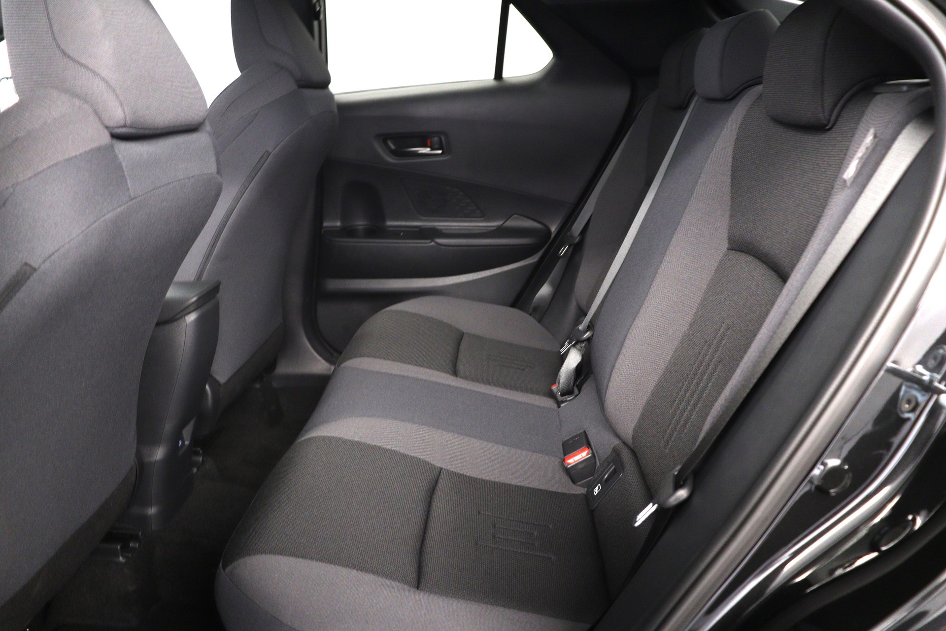 TOYOTA C-HR 1.8 HEV Trend-image-8