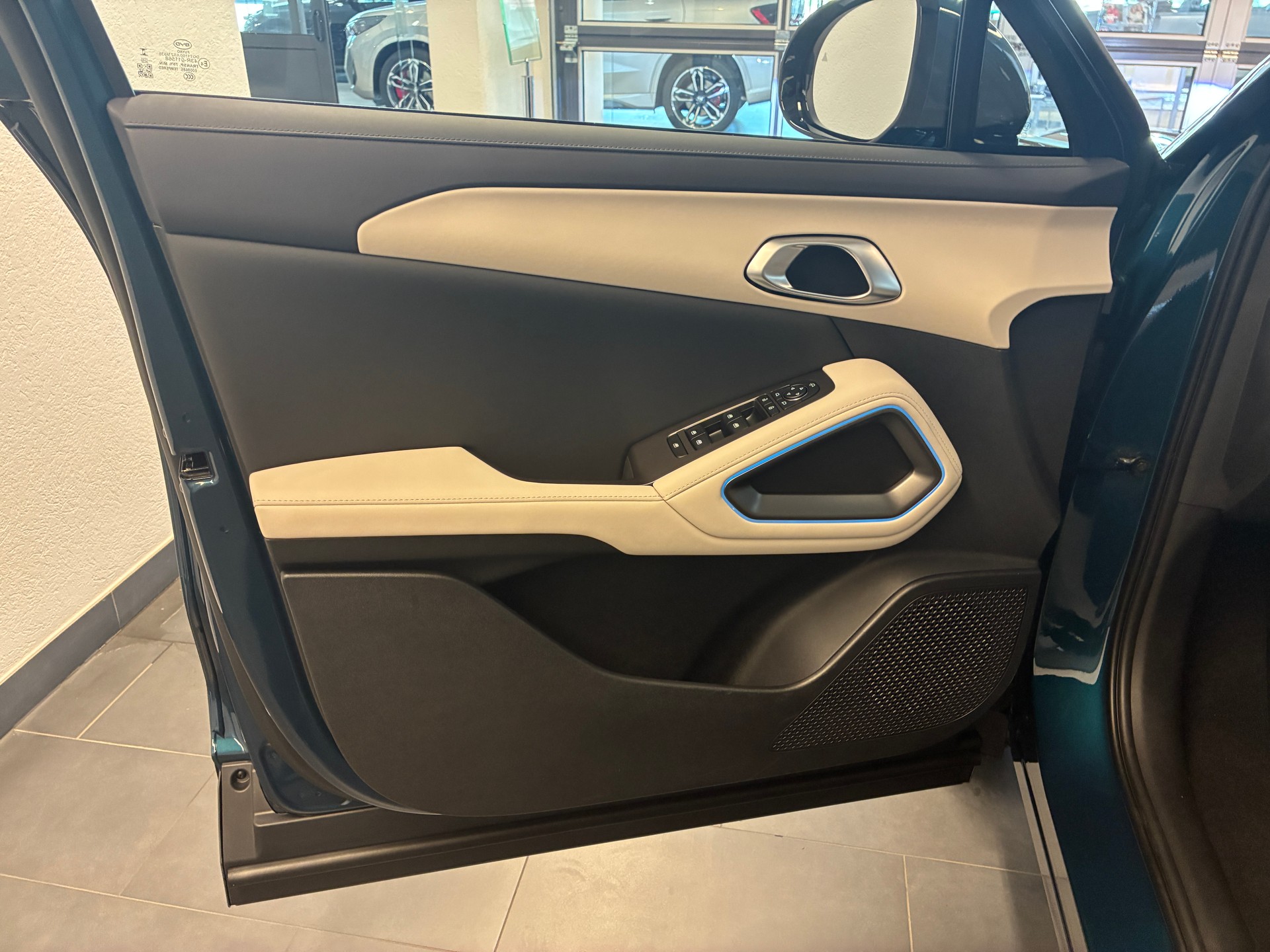 BYD Atto 2 DM-i Boost-image-13