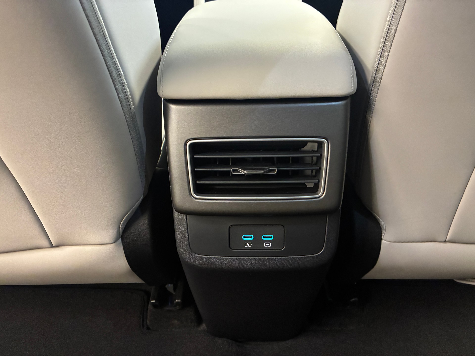 BYD Atto 2 DM-i Boost-image-14