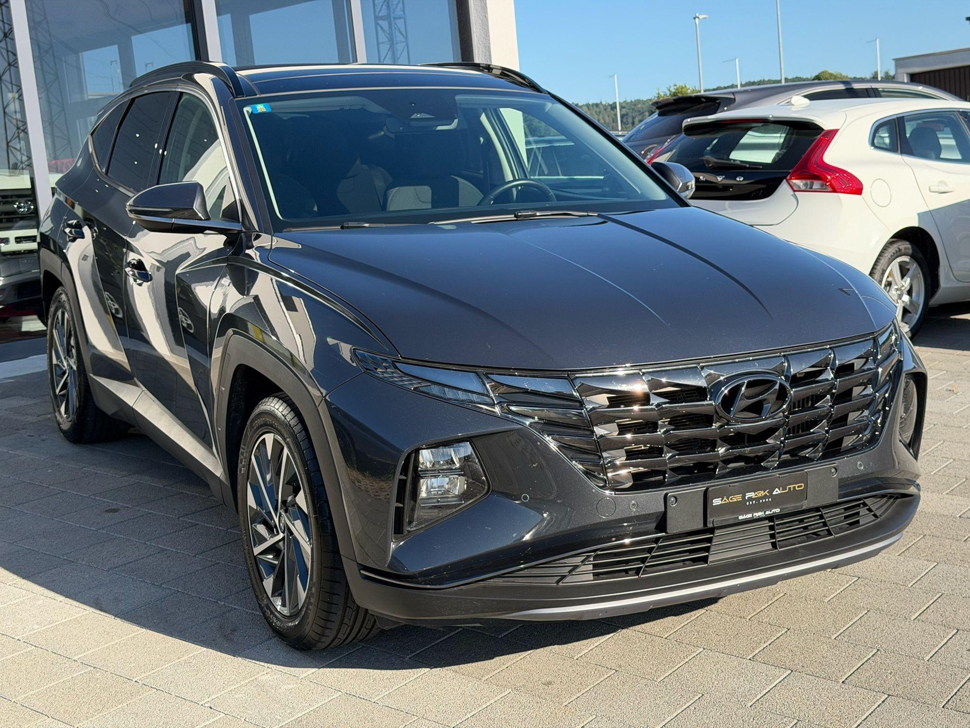 HYUNDAI Tucson 1.6 T-GDi Amplia 4WD-image-1