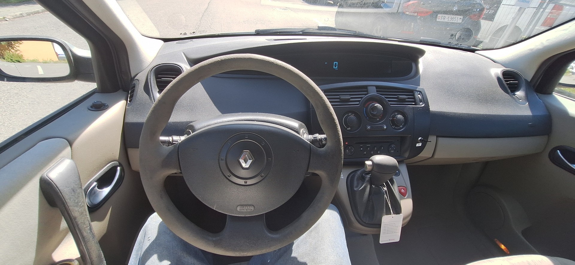 RENAULT Scénic 2.0 16V Expression-image-23