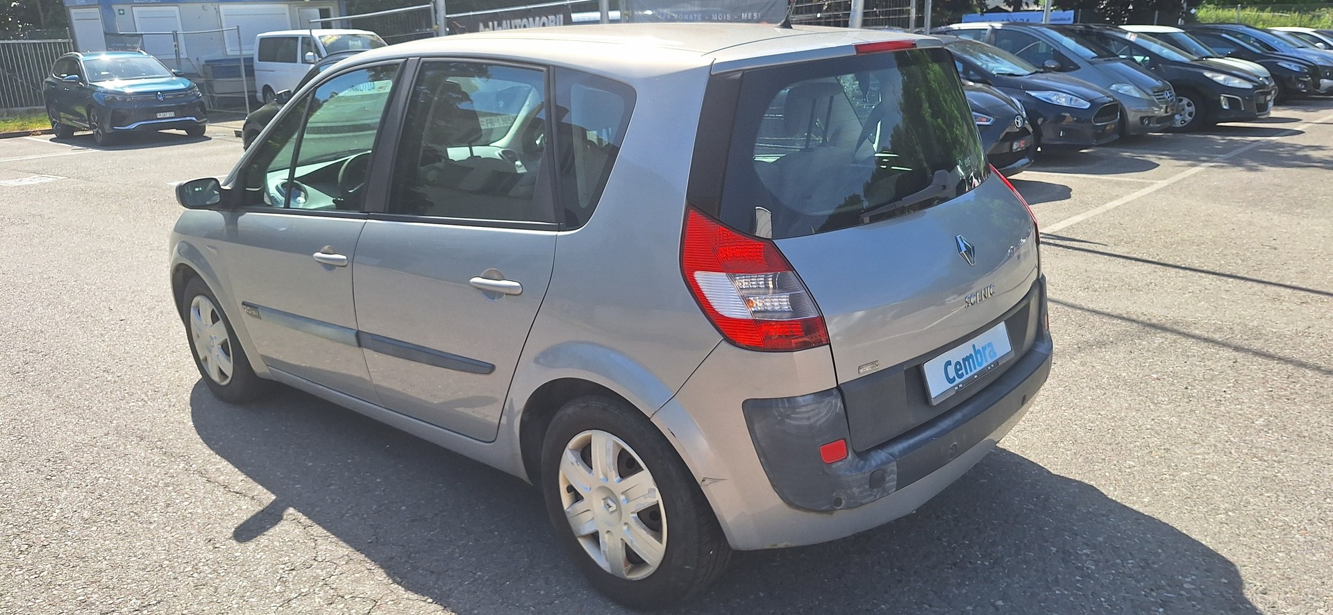 RENAULT Scénic 2.0 16V Expression-image-3