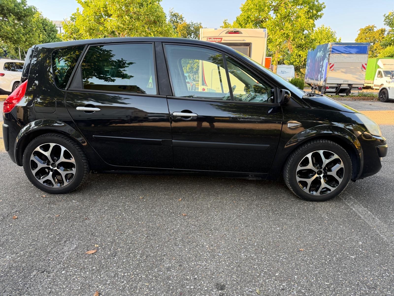 RENAULT Megan-image-3