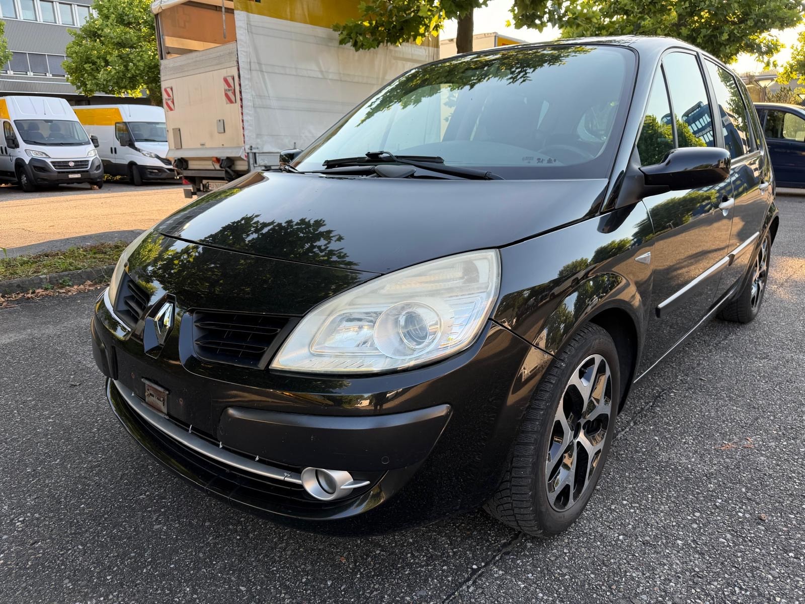 RENAULT Megan-image-0