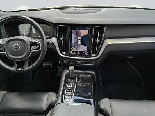 VOLVO V60 T8 eAWD R-Design-image-5
