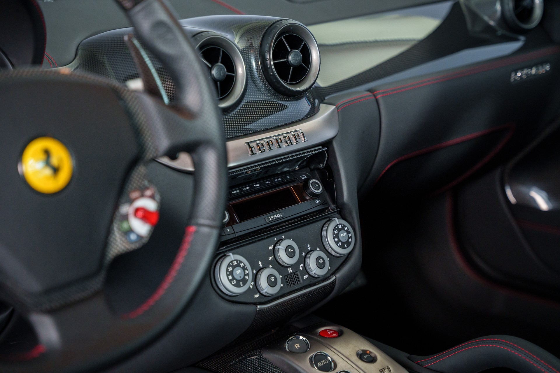 FERRARI 599 GTB-image-11