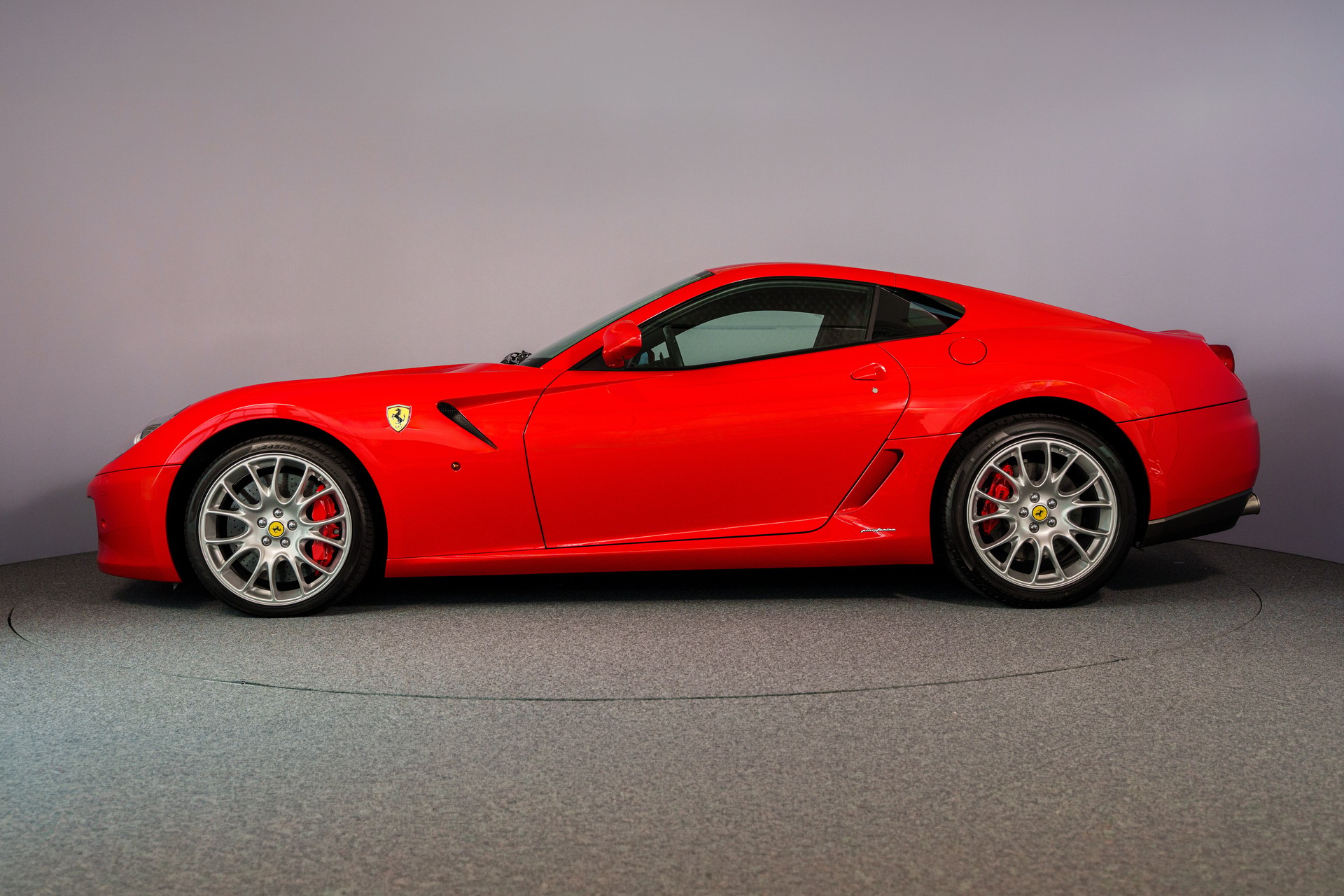 FERRARI 599 GTB-image-3