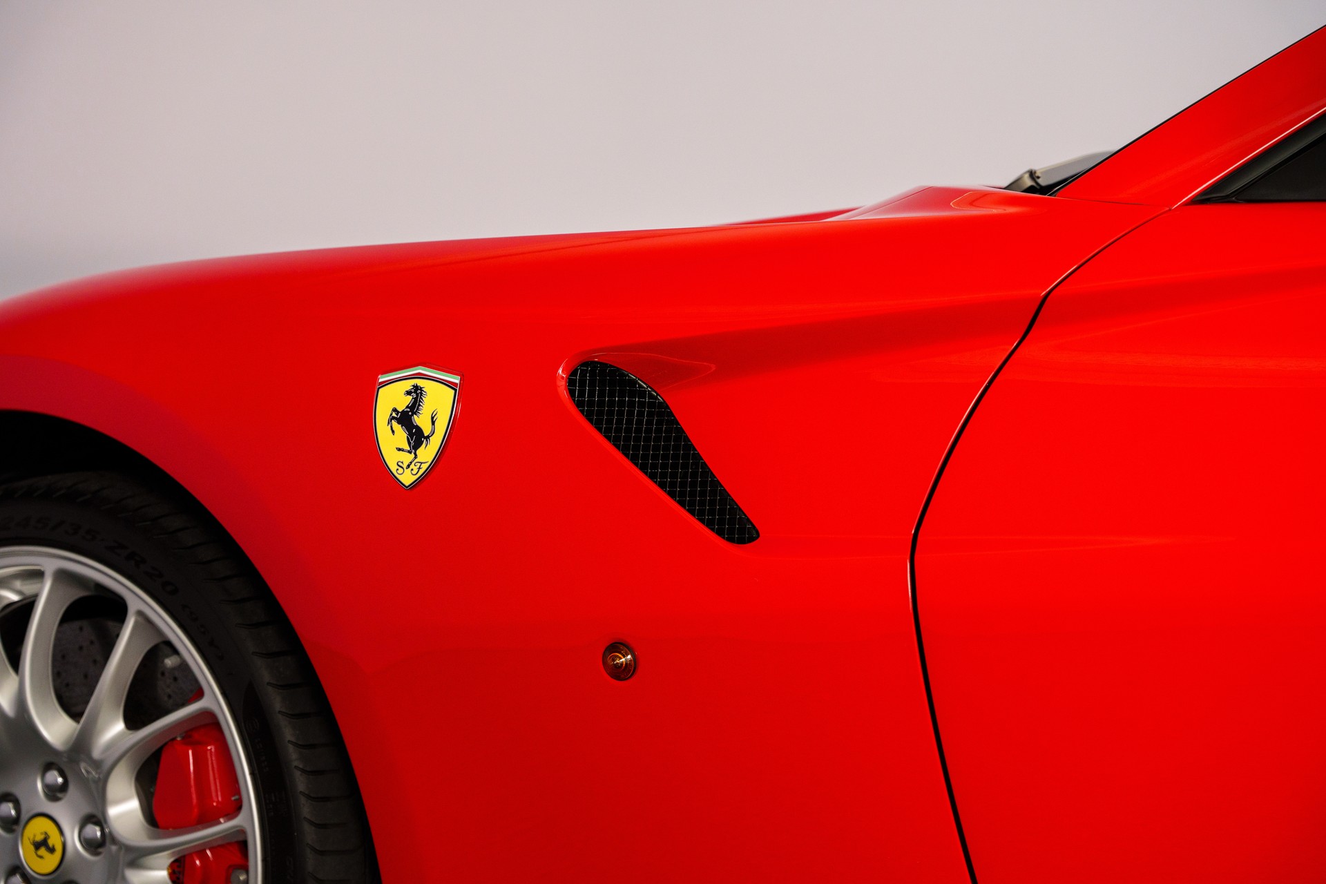 FERRARI 599 GTB-image-7