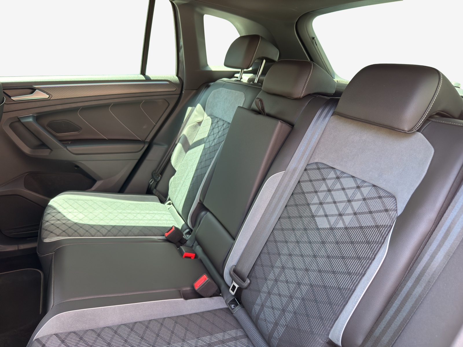 VW Tiguan 1.4TSI PHEV R-Line DSG-image-11