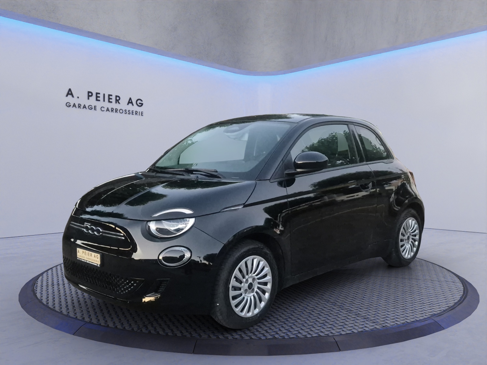 FIAT 500 electric 70 kW Action-image-1