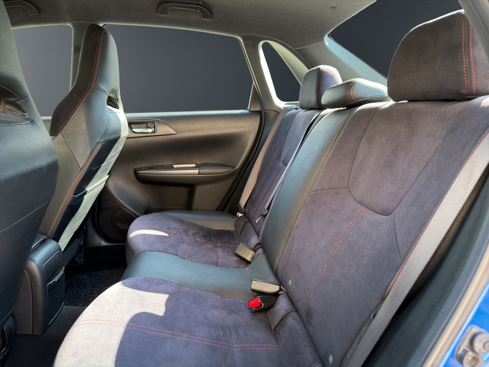 SUBARU WRX STI 2.5 T Sport-image-11