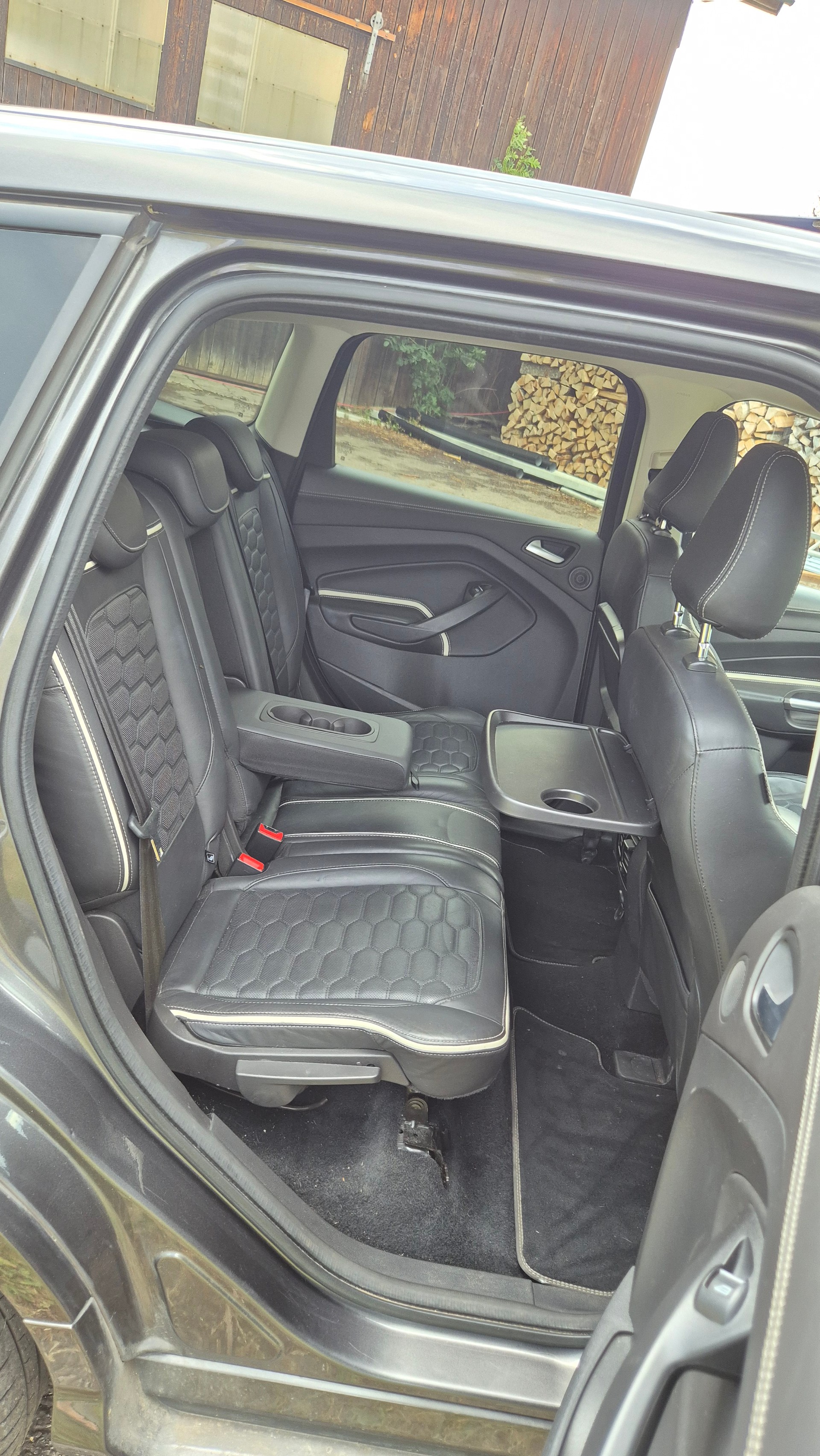FORD Kuga 1.5 SCTi Vignale 4WD Automatic-image-10
