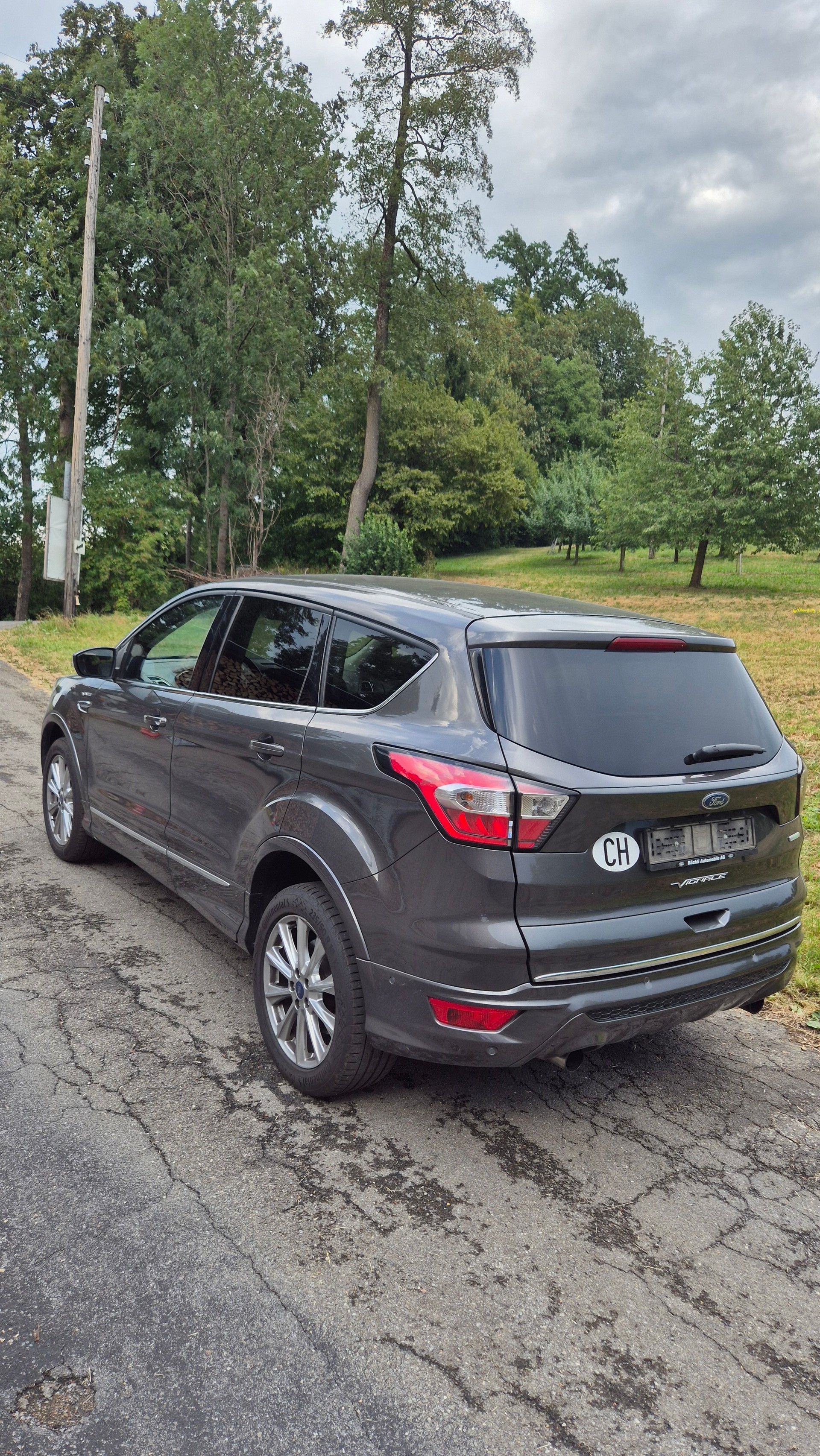 FORD Kuga 1.5 SCTi Vignale 4WD Automatic-image-4