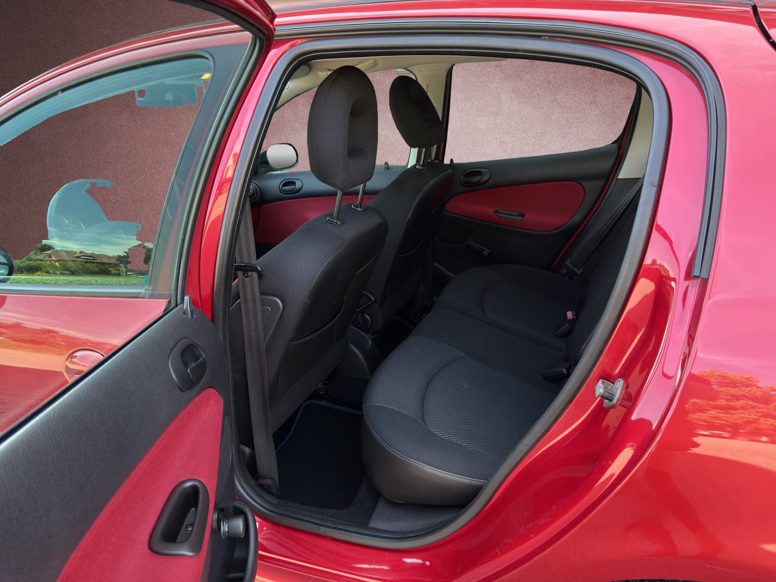 PEUGEOT 206 1.4 16V Extravaganza-image-7