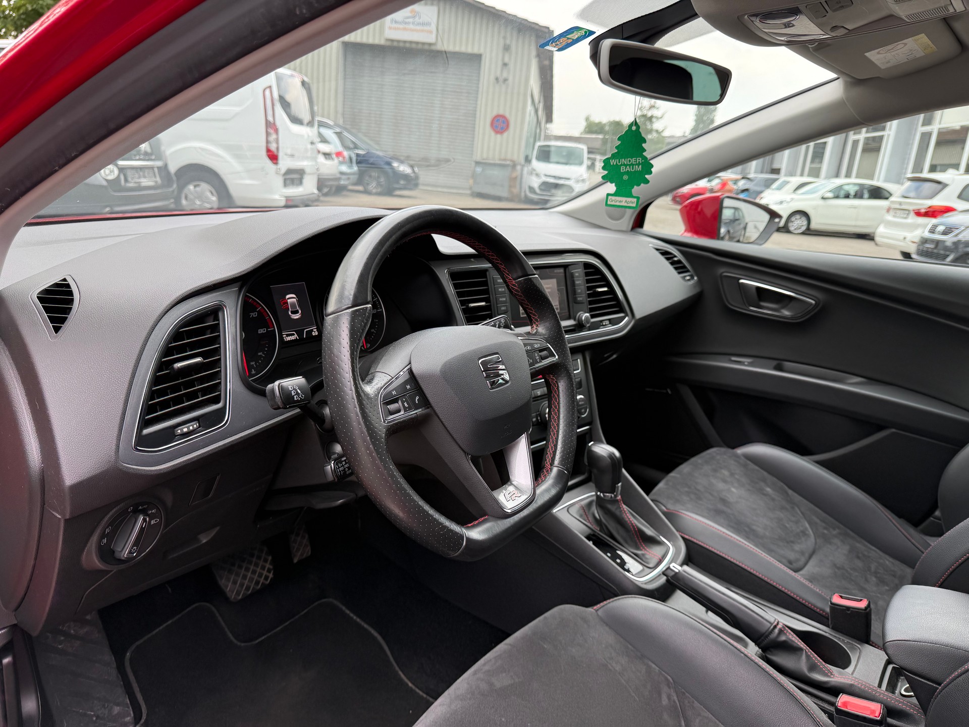 SEAT Leon 1.8 TSI FR DSG-image-6