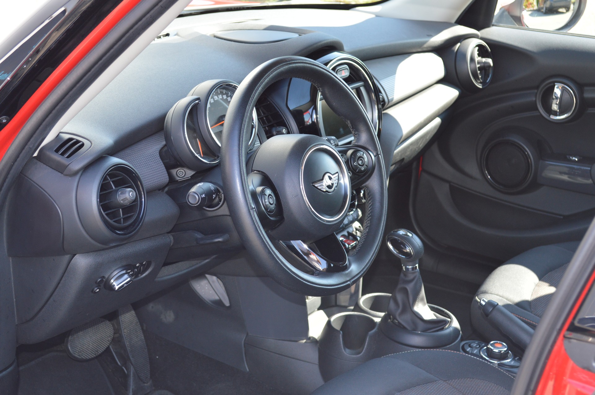 MINI Cooper Steptronic-image-8