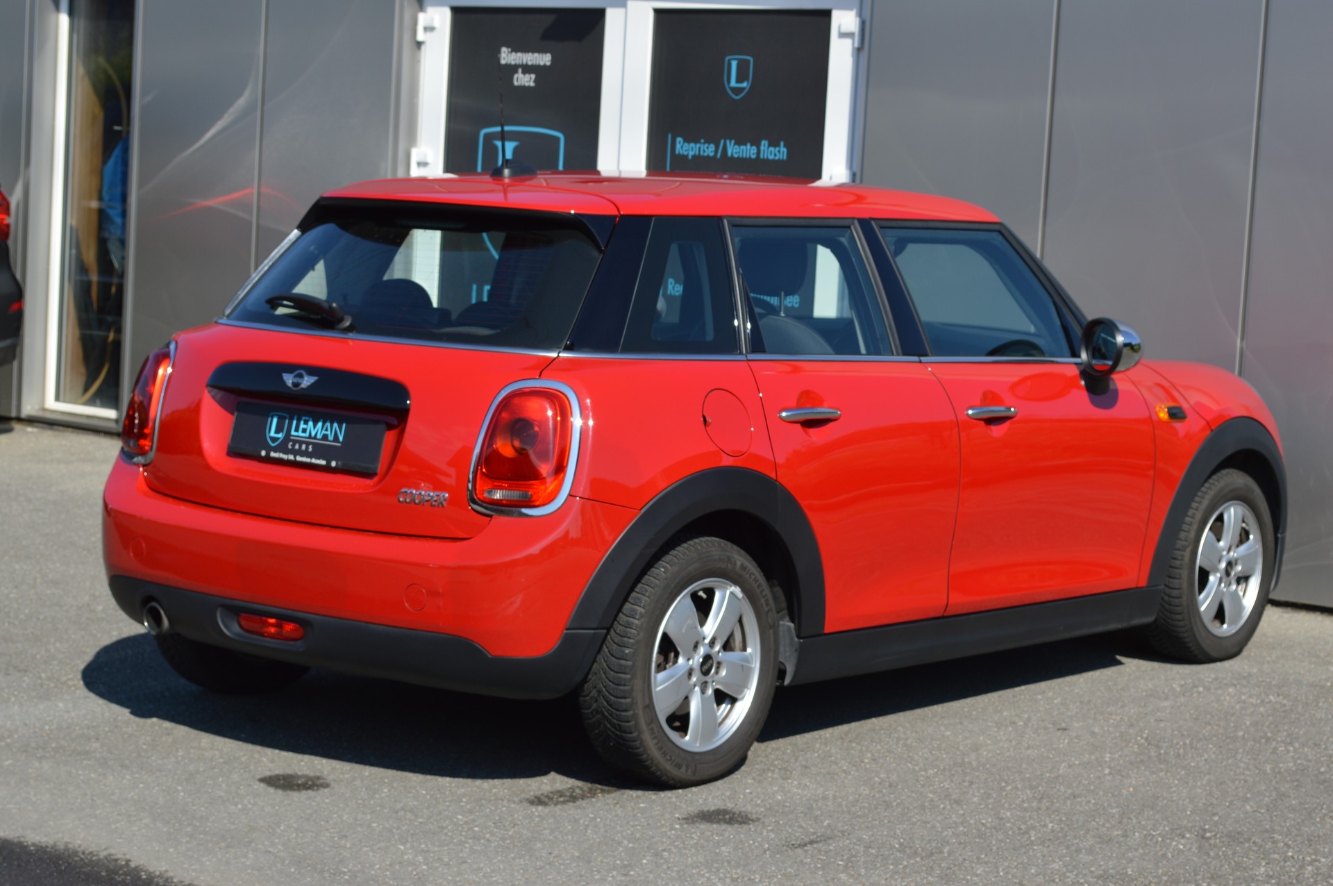 MINI Cooper Steptronic-image-4