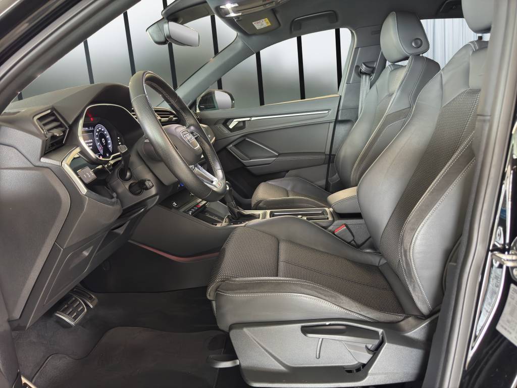 AUDI Q3 Sportback 35 TFSI S line Attraction S-tronic-image-7
