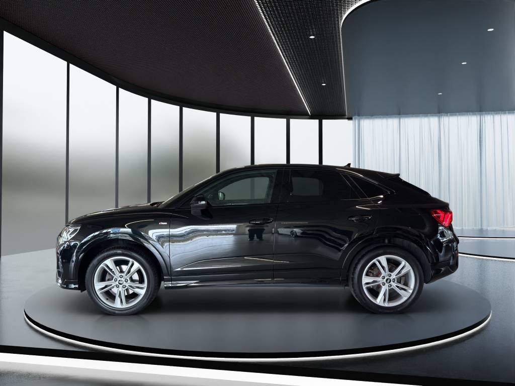 AUDI Q3 Sportback 35 TFSI S line Attraction S-tronic-image-2