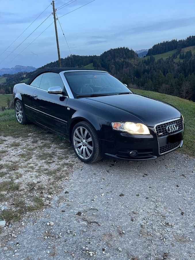 AUDI A4 Cabriolet 1.8 Turbo-image-2