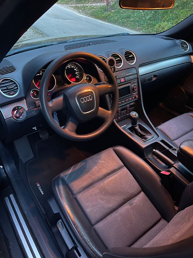 AUDI A4 Cabriolet 1.8 Turbo-image-6