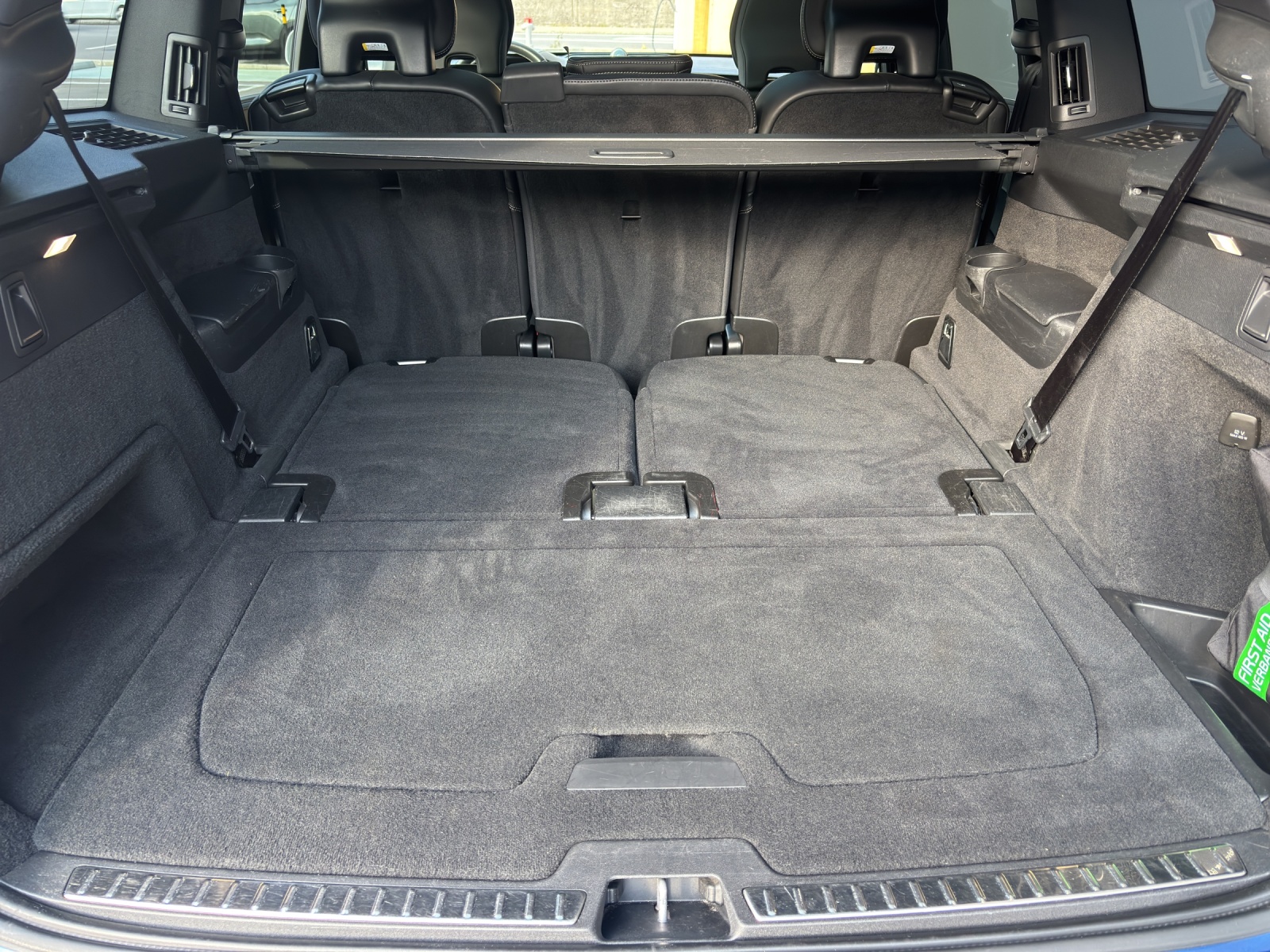 VOLVO XC90 2.0 D5 R-Design 7P. AWD-image-12