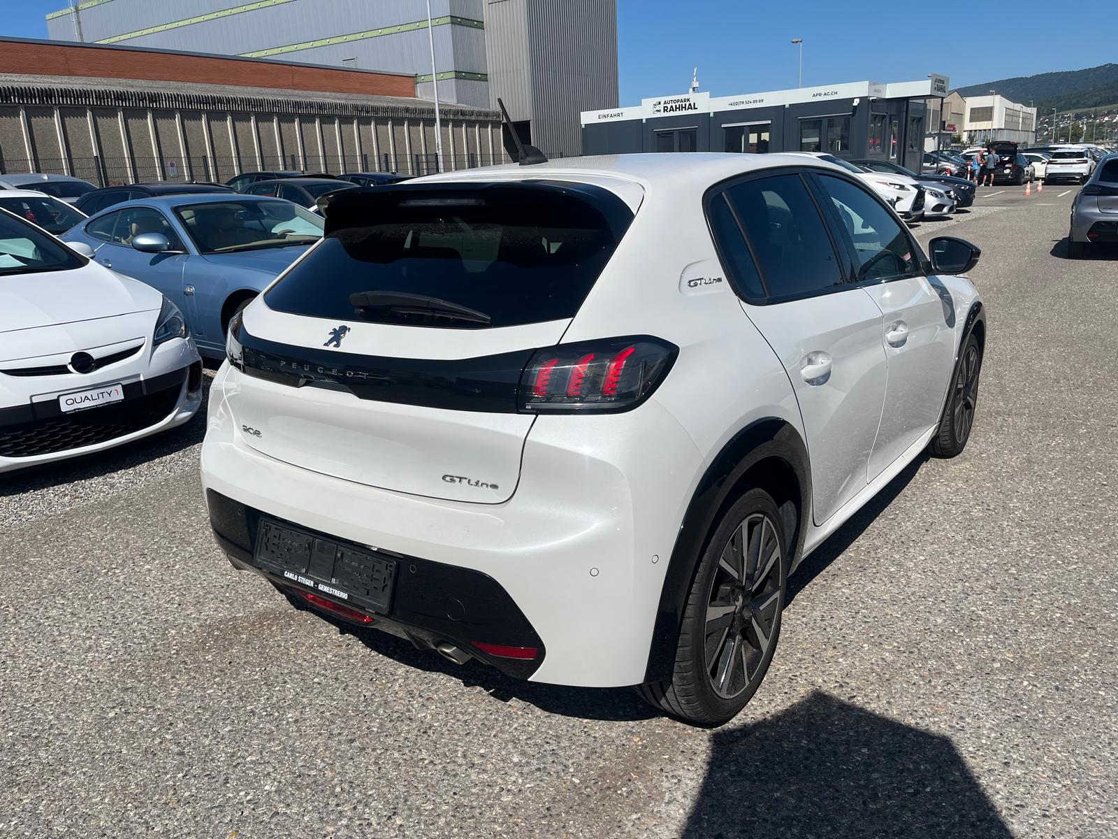 PEUGEOT 208 1.2i GT-Line-image-4